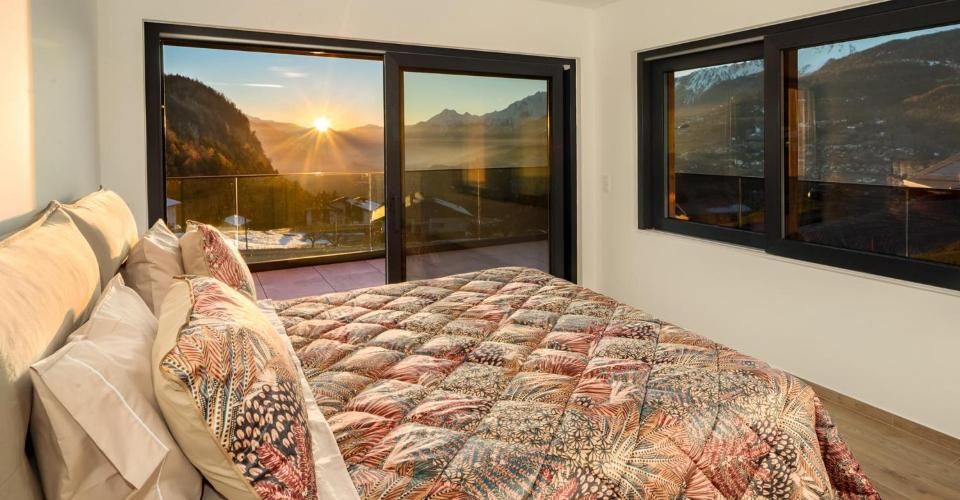 Lens. Propriété regroupant 3 chalets pour un total de 12 chambres à coucher - Maison 15.5 pièces - image - 10