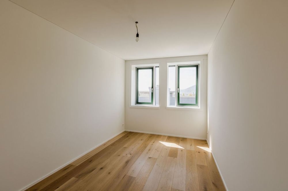 EINZIGARTIGES ÖKOLOGISCHES WOHNERLEBNIS - 5.5 Zimmerwohnung mit grossem Terrassensitzplatz -  Bild 10