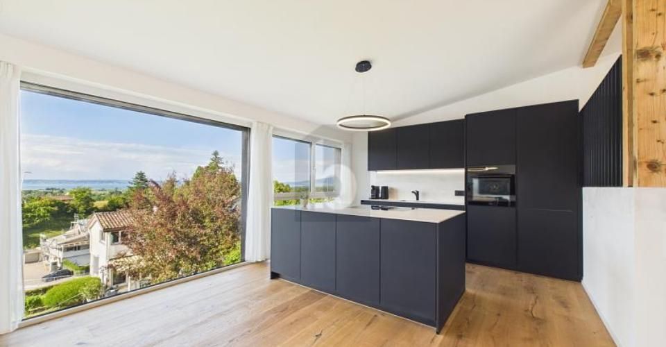 KERNSANIERT MIT GARTEN, POOL UND PANORAMASICHT - Maison 5.5 pièces - image - 2