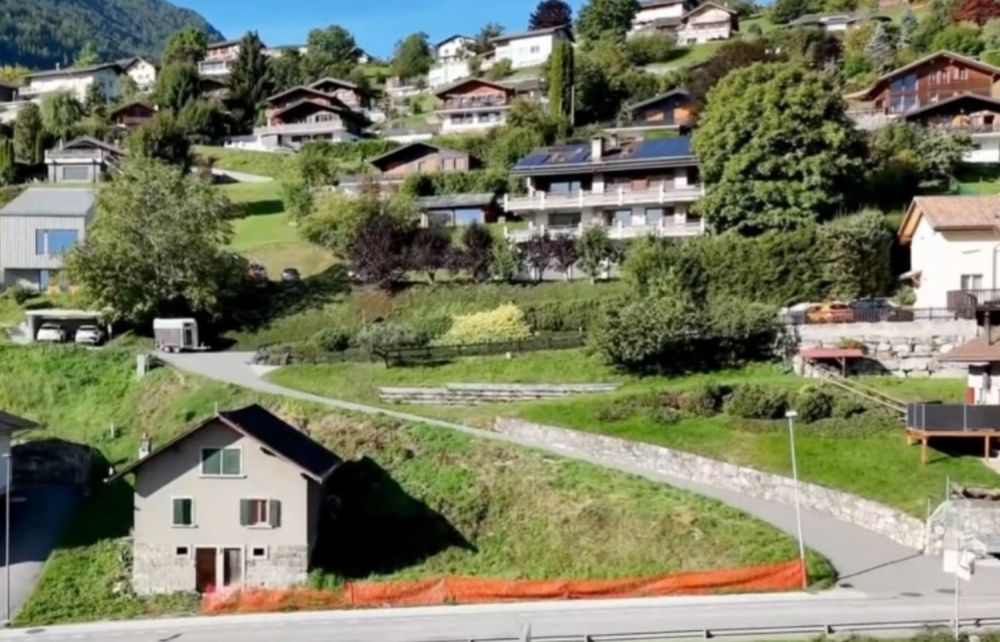 “Le Coudrey” Wohnung 3,5 Zimmer im Erdgeschoss mit Gartenzugang -  Bild 2
