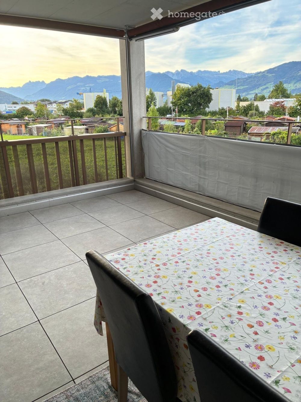 Moderne 3.5-Zimmer-Neubau-Wohnung - Bild 1