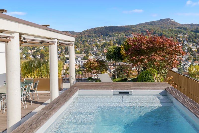 Exklusive Maisonette-Einheit mit hochwertigem Innenausbau und traumhafter Panoramaaussicht - Bild 1