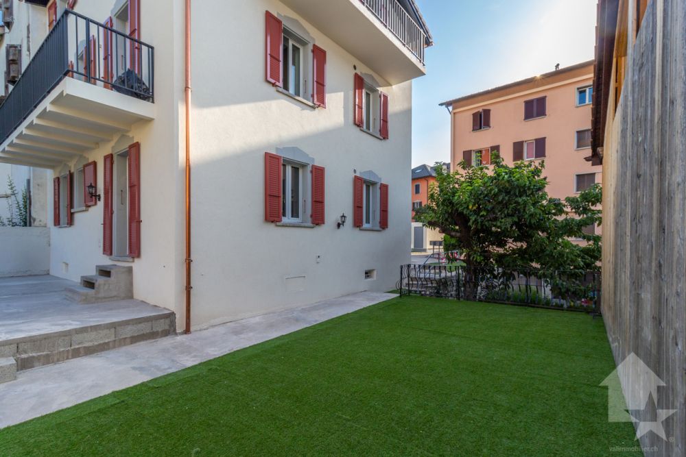 Charmant appartement 3.5 pièces rénové avec jardin et terrasse -  Bild 1