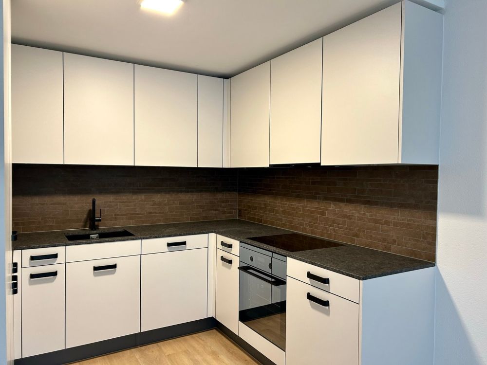 Hochwertig sanierte Wohnung mit Balkon beim Wiesenplatz -  Bild 1