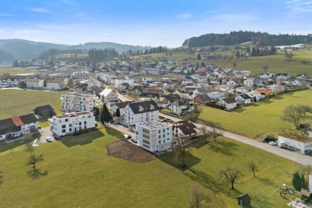 Neuwertige 4.5-Zimmer-Attikawohnung mit herrlichem Weitblick -  Bild 2