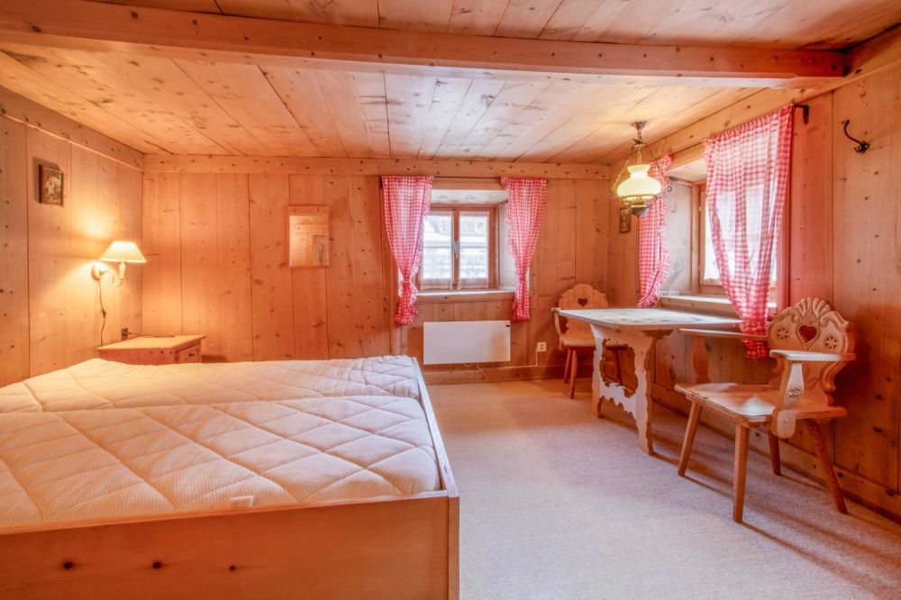 Projekt Chesa Alvetern - 2.5-Zimmer DG-Neubau-Ferienwohnung in S-charl - Bild 3