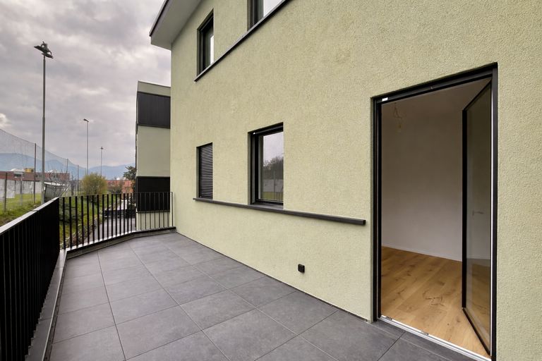 NOVAZZANO - NEUES 3.5 ZIMMER WOHNUNG MIT FREIER AUSSICHT -  Bild 8