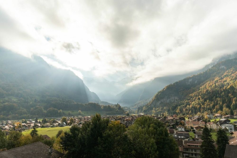 Neubau 4.5-Zimmerwohnung Nr.?5 auf zwei Ebenen mit Terrasse, Veranda und Garten - Schönbühl 360° Wilderswil - Bild 10