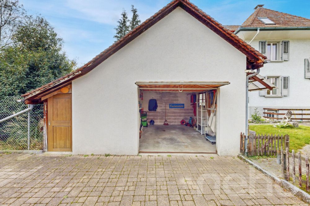 Freistehendes Einfamilienhaus mit vielseitigen Möglichkeiten - Bild 9