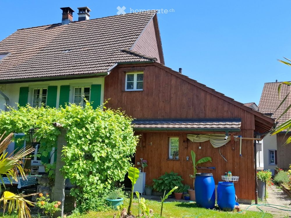Einfamilienhaus (Liebhaberobjekt) an ruhiger Lage, Grundstück 710m2 -  Bild 1