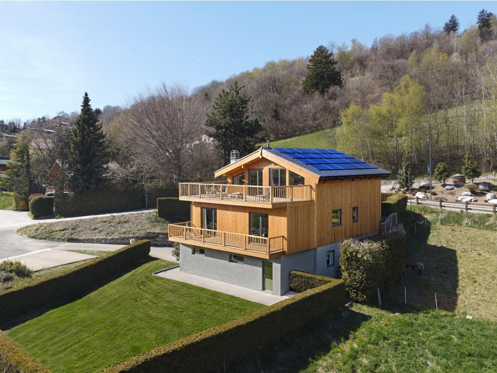 Chalet de 5,5 pièces à Crans-Montana, secteur Mollens - Vente aux étrangers -  Bild 1
