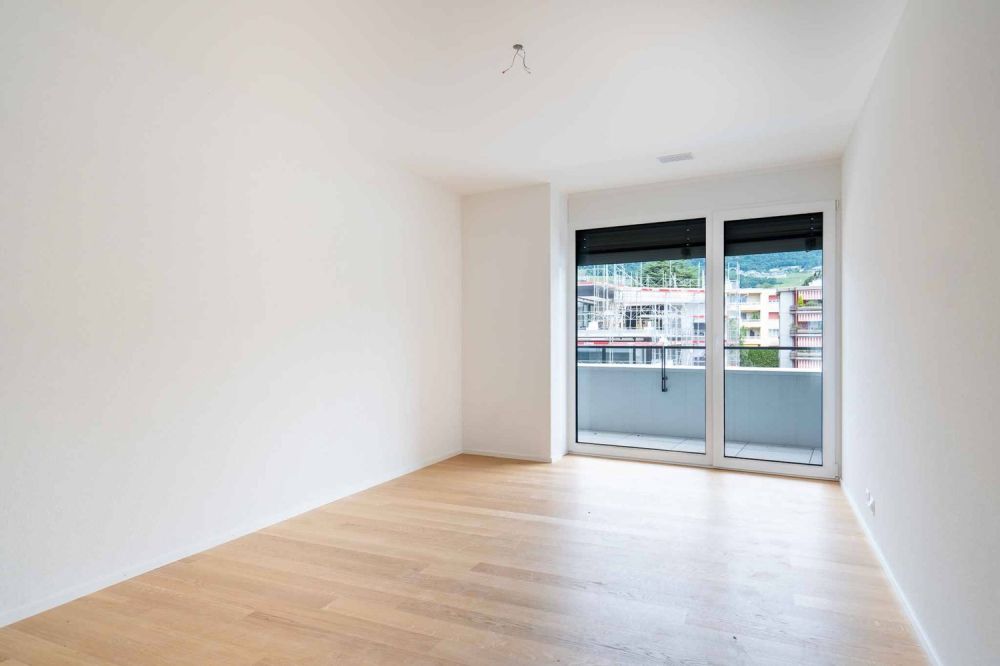 Einzigartig! 5.5-Zimmer-Dachgeschoss mit 180m2, das eine Dachterrasse von 168m2 mit Panoramablick auf den See und die Alpen bietet -  Bild 5