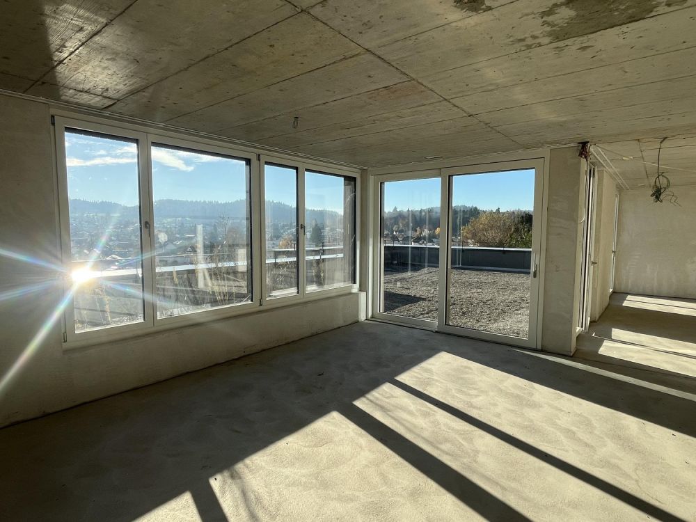 Attikawohnung mit grosser Terrasse inkl. zwei Tiefgaragenparkplätzen an ruhiger Lage. -  Bild 12