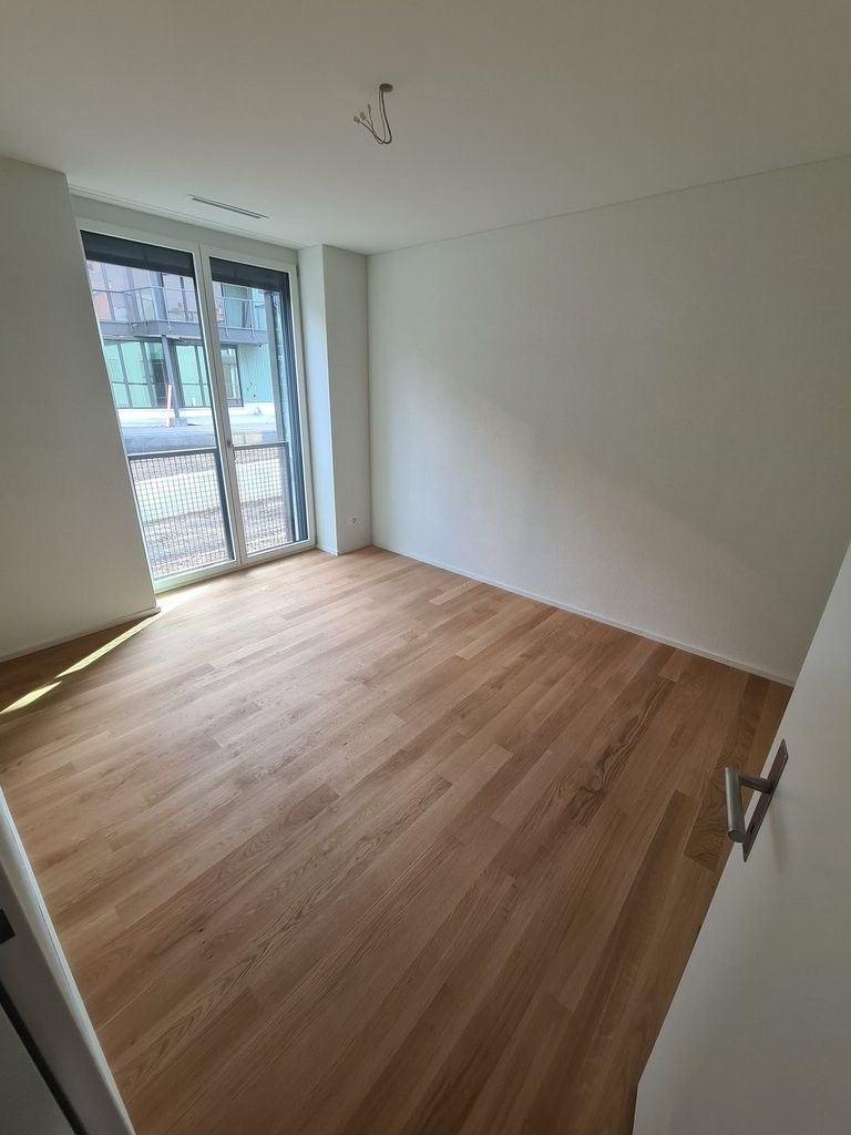 Moderne 5.5-Zimmer-Maisonette-Wohnung mit Aussicht in Hirzel - 20240606_083322.jpg