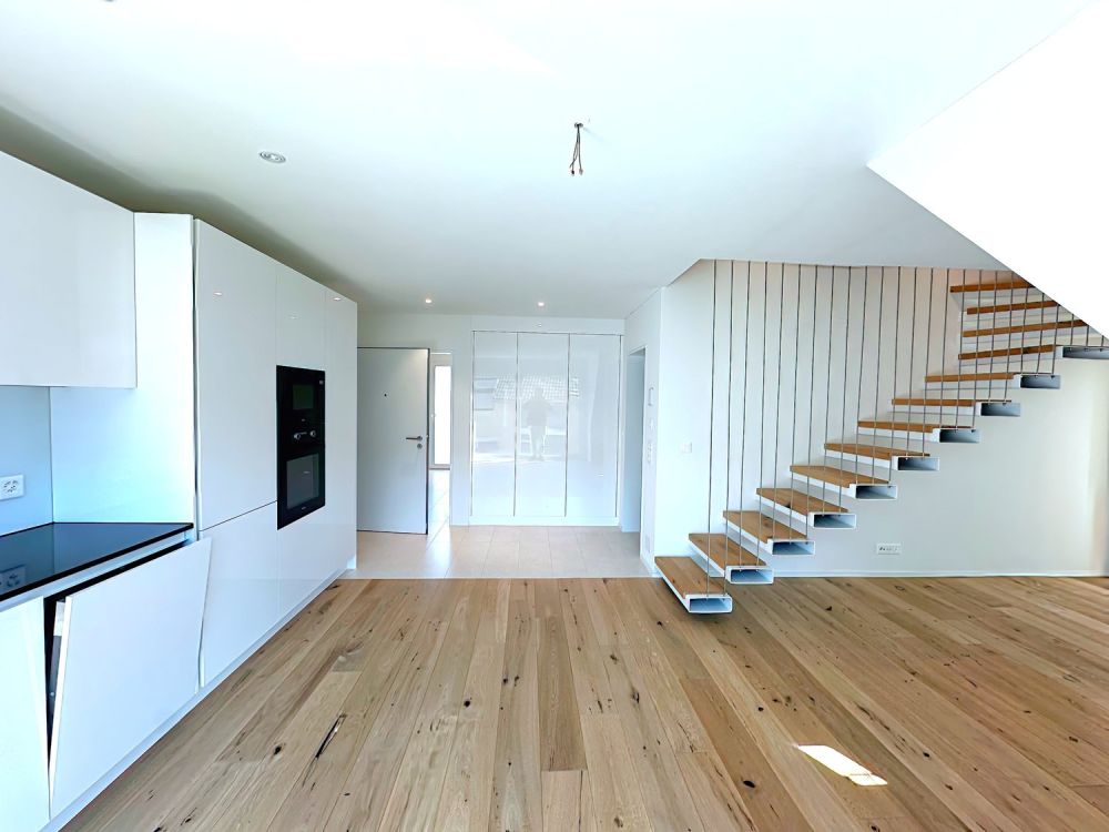 Neue 4.5-Zimmer-Wohnung mit  39.9 m2 Galerie! -  Bild 1