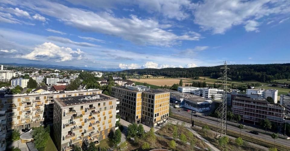 Wohnen auf Top-Niveau: Luxus im 13. Stock - Appartement 2.5 pièces - image - 6