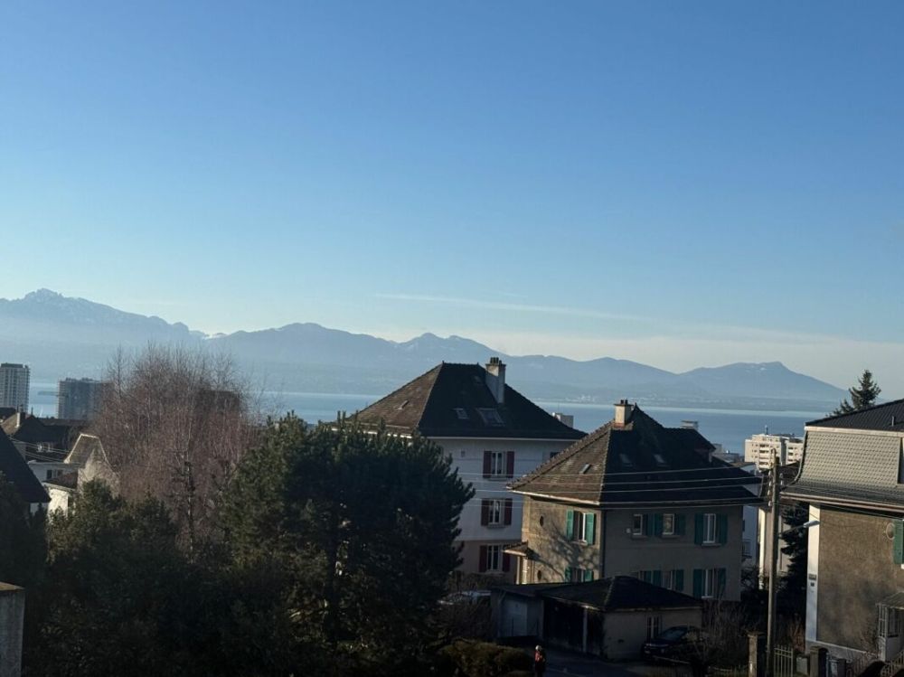 Appartement 3.5 pièces avec échappées sur le lac et les Alpes à Prilly - Bild 5