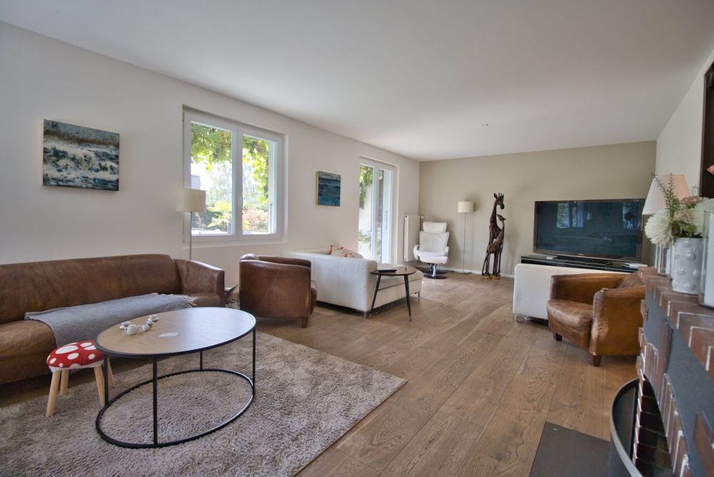 Traumhafte Lage/Garten- und Poolparadies/unmittelbar nähe Aare/viel Potenzial (Ausbau oder Neubau) - Bild 11