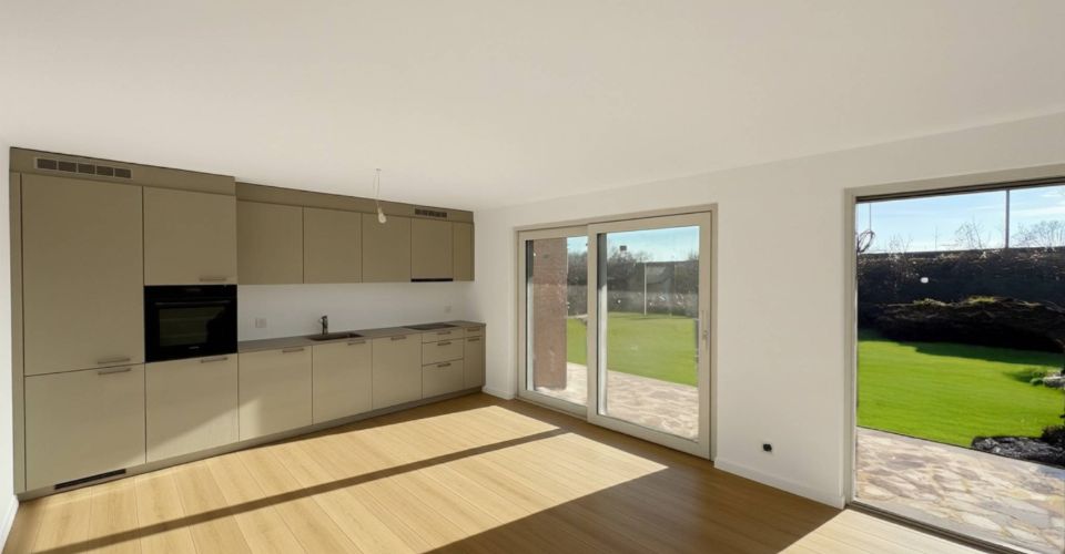 Appartement de 3.5 pièces neuf au rez-de-chaussée avec terrasse - Appartement 3.5 pièces - image - 1