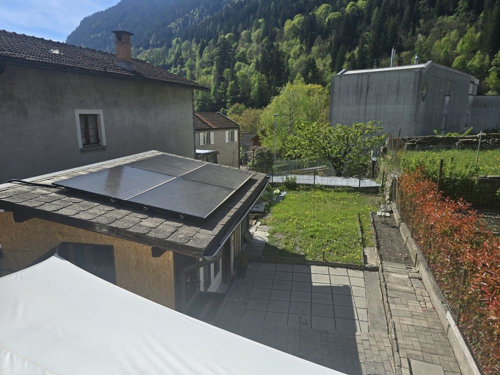 Wunderschönes modernes Ferienhäuschen mit Garten in Faido -  Bild 3