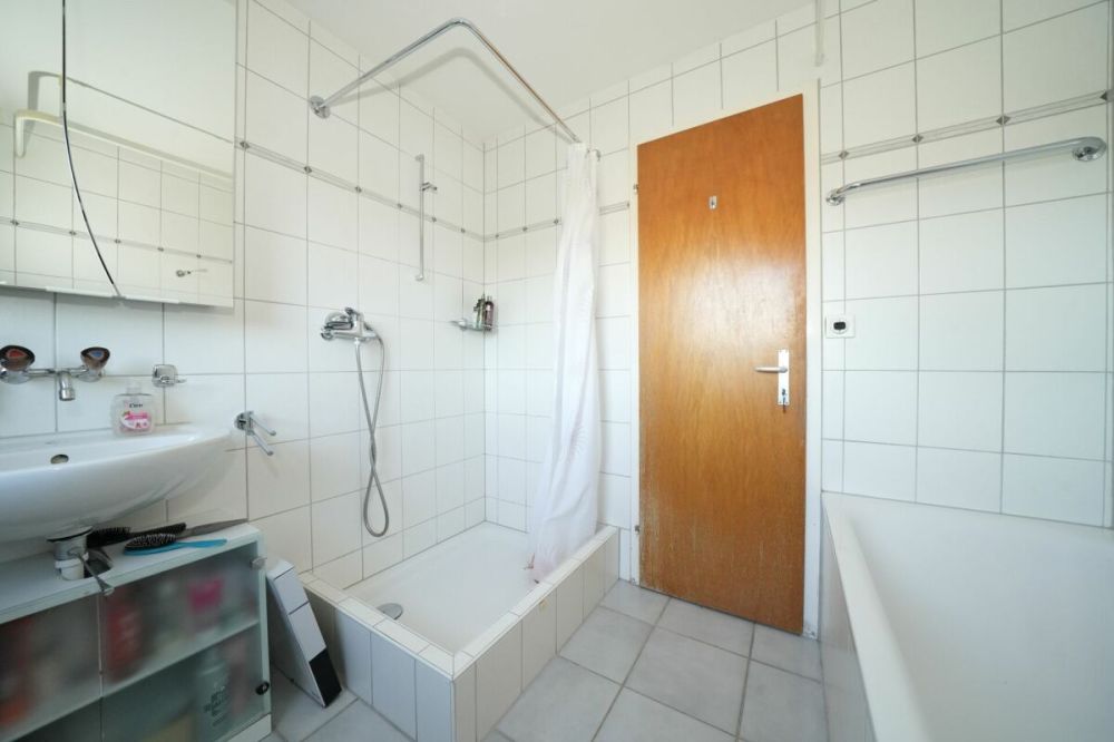 Attraktives Mehrfamilienhaus mit grossem Grundstück und wertvollem Entwicklungspotential - Bild 7