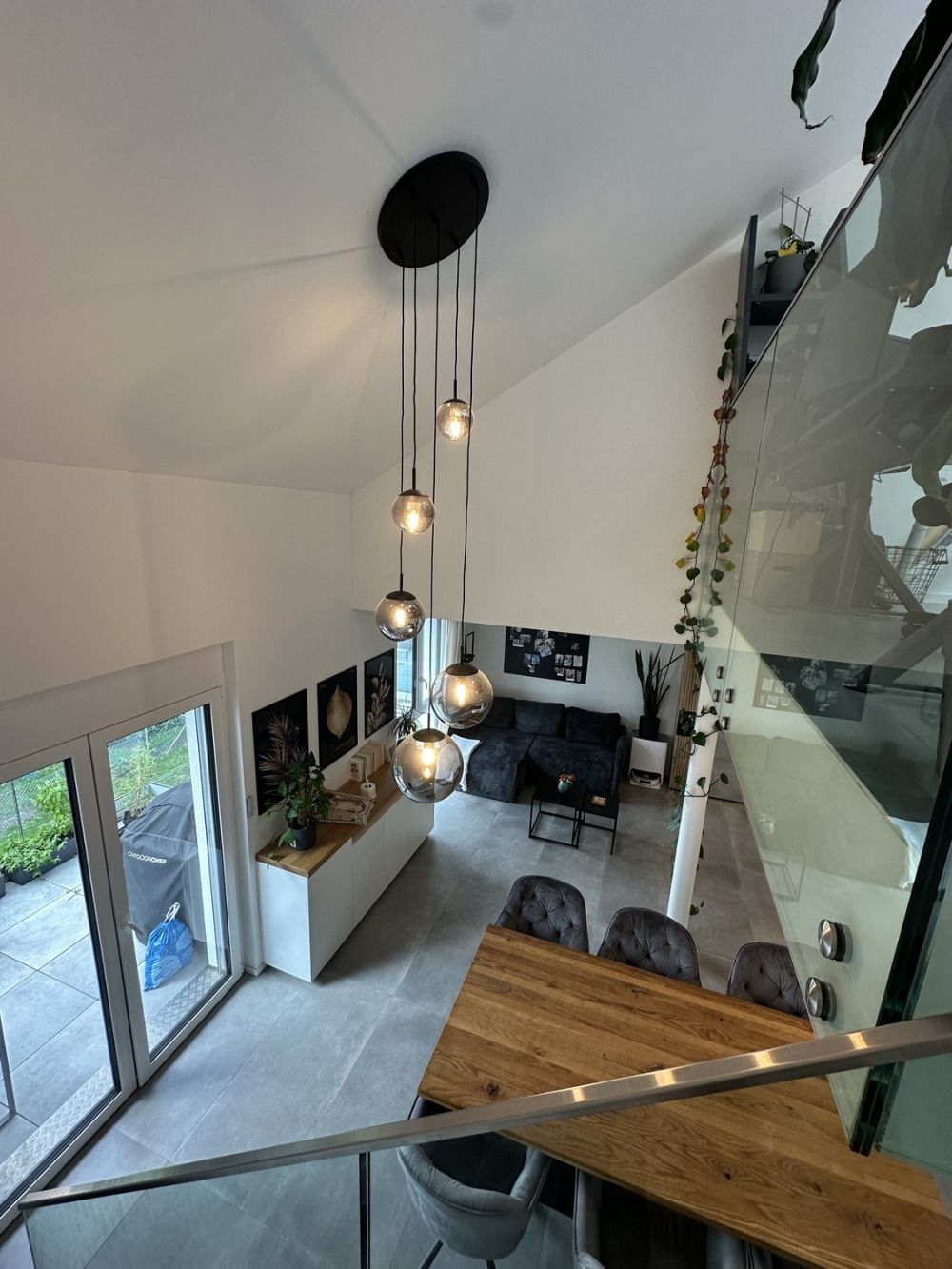 Moderne 2.5 Zimmer Dachwohnung mit Galerie -  Bild 2