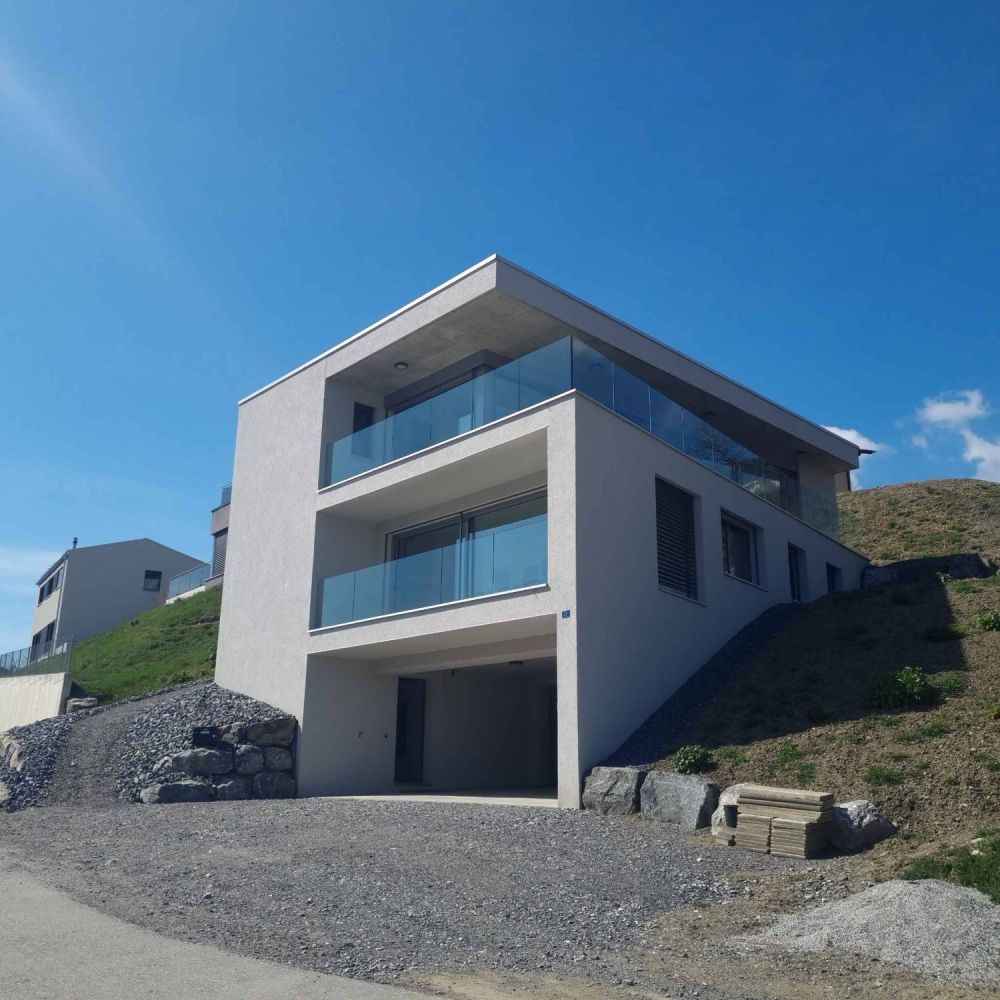 Magnifique villa contemporaine de 5.5 pièces - Bild 1