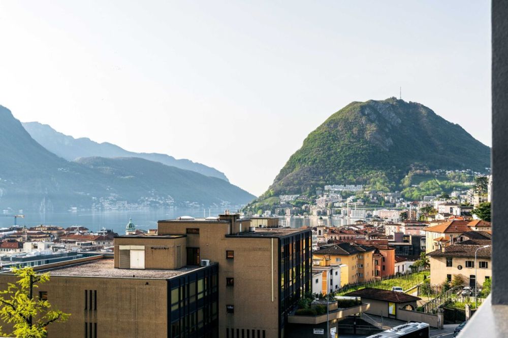 Grosszügiges Attikawohnung mit spektakulärem Seeblick -  Bild 7