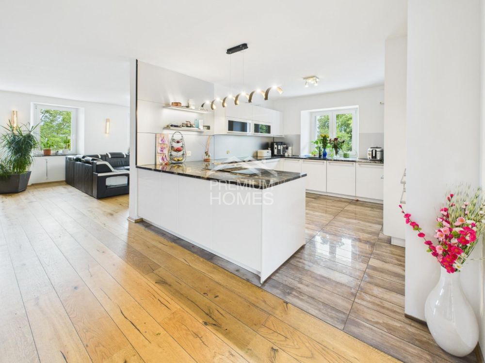 Generationsjuwel - Gemeinsam leben, Freiraum geniessen - Bild 2