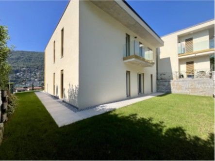 AMPIO 4.5 LOCALI CON GIARDINO E VISTA LAGO A BRUSINO ARSIZIO -  Bild 3