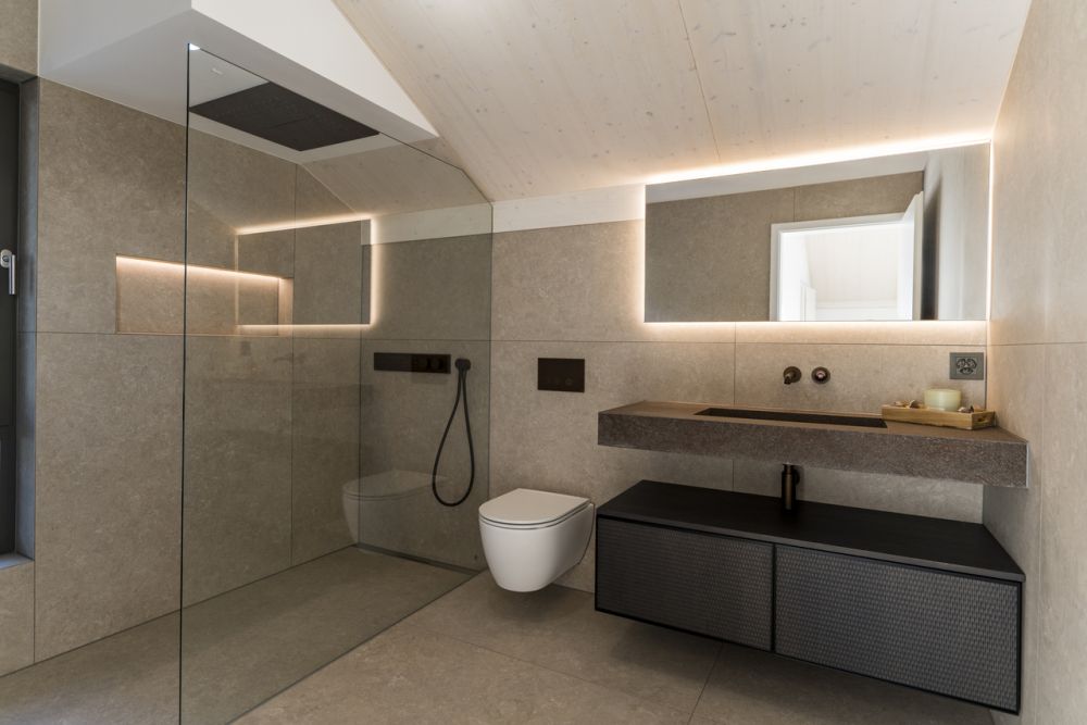 Elégance absolue et cadre bucolique pour cette villa neuve - Salle de douche parentale