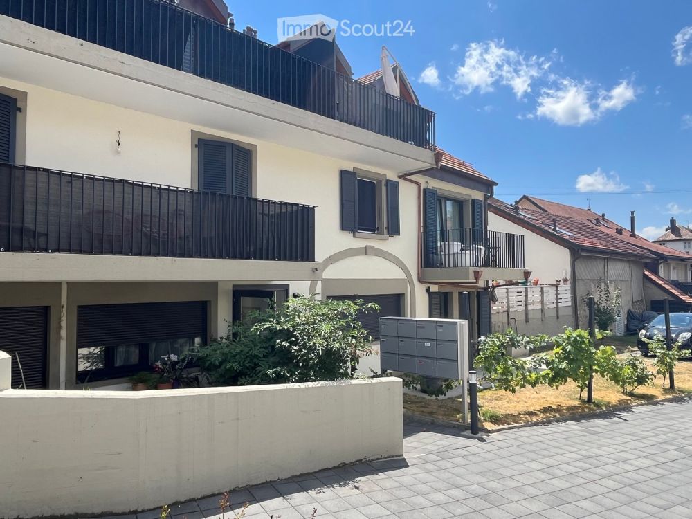 Appartement mit Terrasse von 3.5 Zimmern in Bière – Renoviert, hell und ideal gelegen -  Bild 2