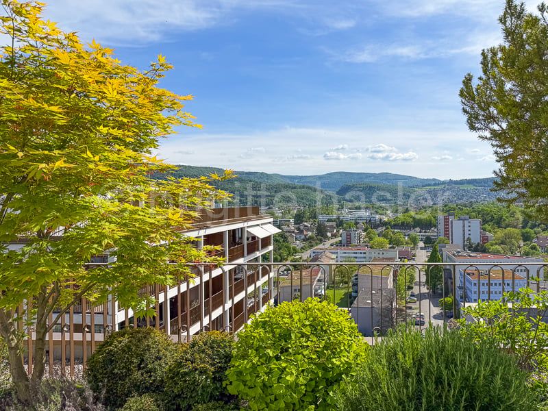 Exklusive Maisonette-Einheit mit hochwertigem Innenausbau und traumhafter Panoramaaussicht -  Bild 1