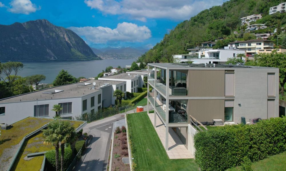 NUOVO 2.5 LOCALI CON GIARDINO E VISTA LAGO A BISSONE - Bild 9