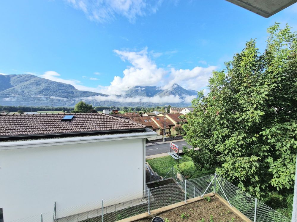 Verkauf in Cugnasco - Neues Einfamilienhaus mit 5,5 Zimmern und privatem Garten -  Bild 1