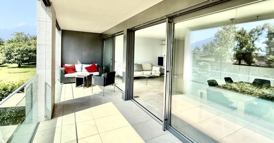 3776 LUXURIÖSE WOHNUNG MIT TEILWEISEM SEEBLICK – ZWEITWOHNUNG - Appartement 3.5 pièces - image - 3