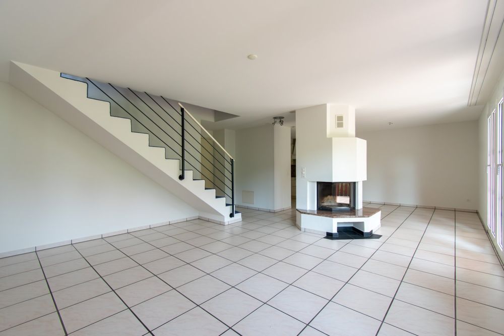 Attraktive 5.5 Zimmer-Maisonette-Wohnung mit Balkon -  Bild 2