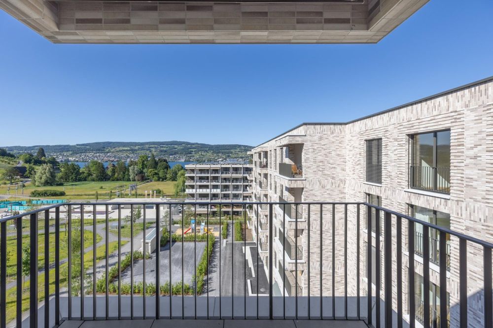 4.5 Zimmerwohnung in Au Wädenswil -  Bild 1