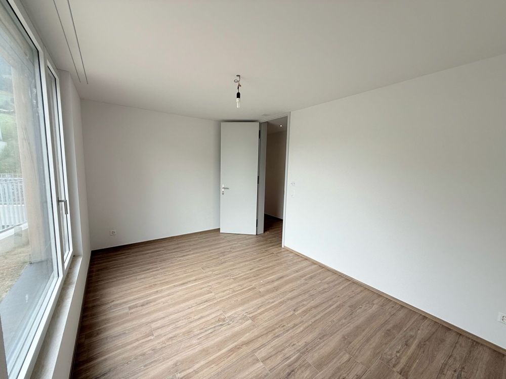 Moderne 4.5-Zimmer-Neubauwohnung im Erdgeschoss in Frutigen -  Bild 9