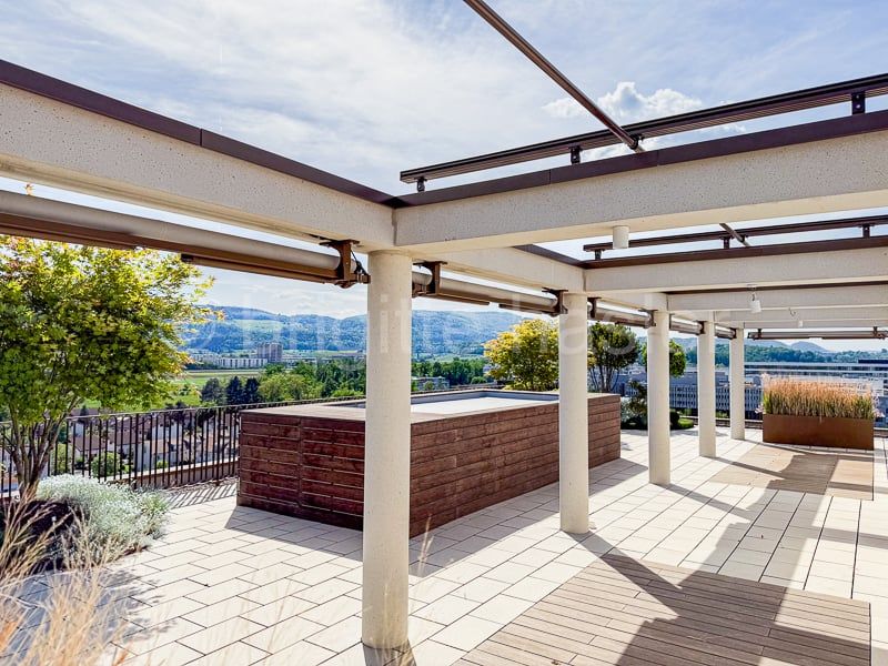Exklusive Maisonette-Einheit mit hochwertigem Innenausbau und traumhafter Panoramaaussicht -  Bild 2