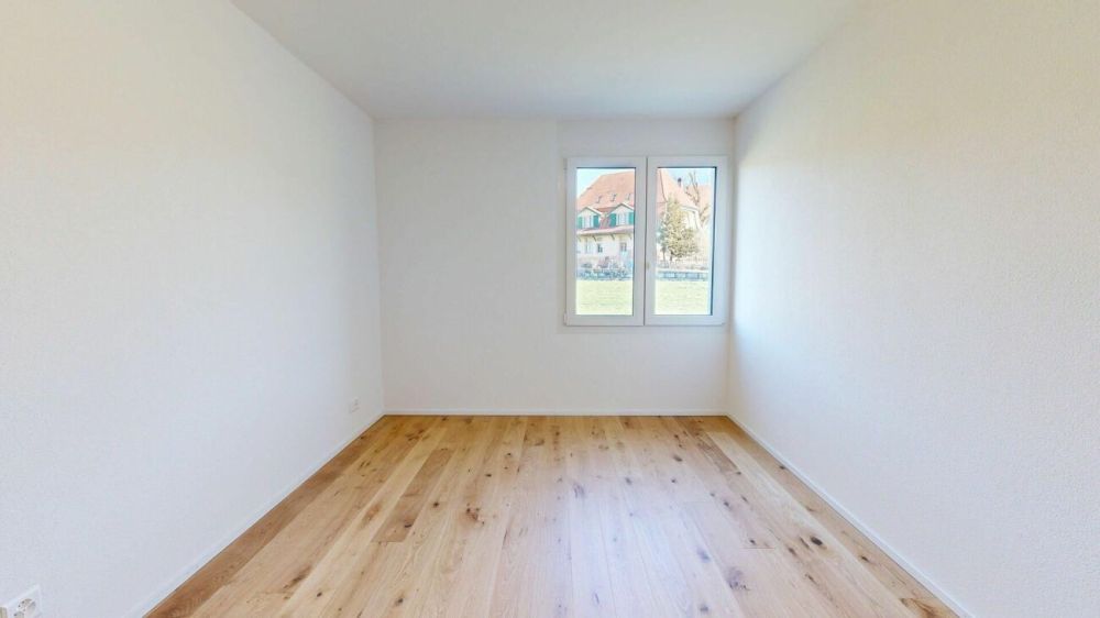 3.5 Zimmer-Wohnung mit Gartensitzplatz - Zimmer 1