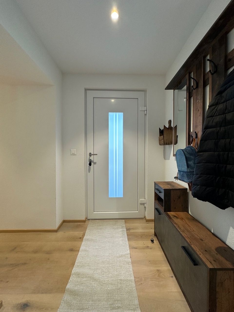 Neuwertige 3.5-Zimmer-Wohnung mit Sitzplatz und Carport zu verkaufen -  Bild 4