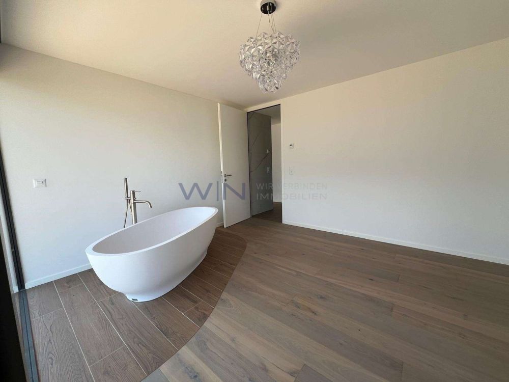 High-End Ausbau mit unverbaubarer Top-Seesicht - Ankleide Zimmer