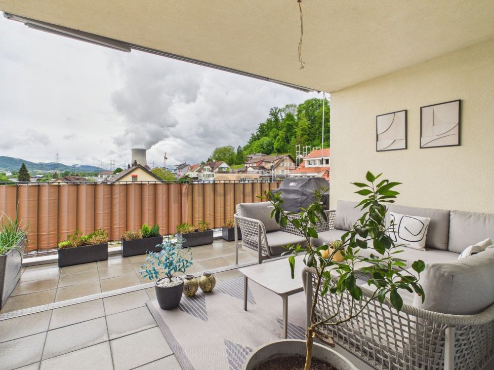 Ankommen, wohlfühlen, zuhause sein - charmante 6.5 Zimmer Maisonette auf zwei Ebenen - Image 6