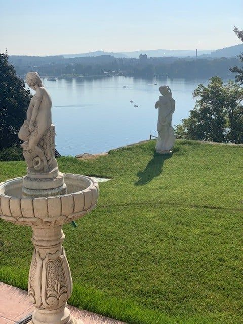 Exklusives Landhaus an Traumlage in Biel - Ein Wohntraum wird wahr! - Bild 2