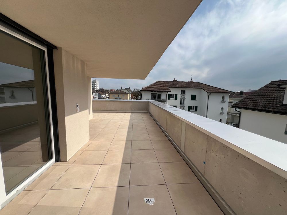 Moderne 2.5-Zimmer-Dachwohnung im Neubau – sofort verfügbar in Wil SG -  Bild 2