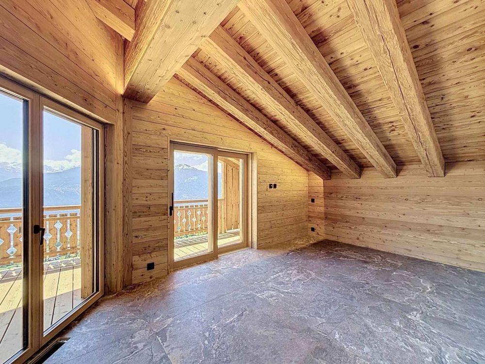 SEHR SELTEN - PRÄCHTIGES DACHGESCHOSS MIT PANORAMABLIK - NEU -  Bild 7