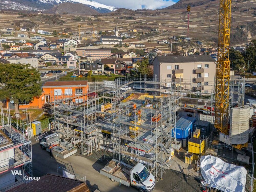 Superbe 4.5 pièces lumineux et spacieux au coeur du village - Bild 1