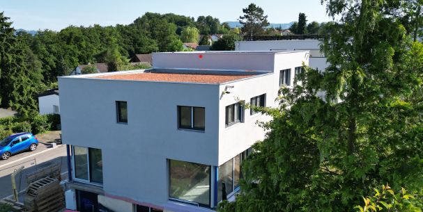 Letzten 4 Häuser: Moderne 5.5-Zimmer-Doppelhaushaelfte in ruhiger Lage von Seltisberg - Bild 2