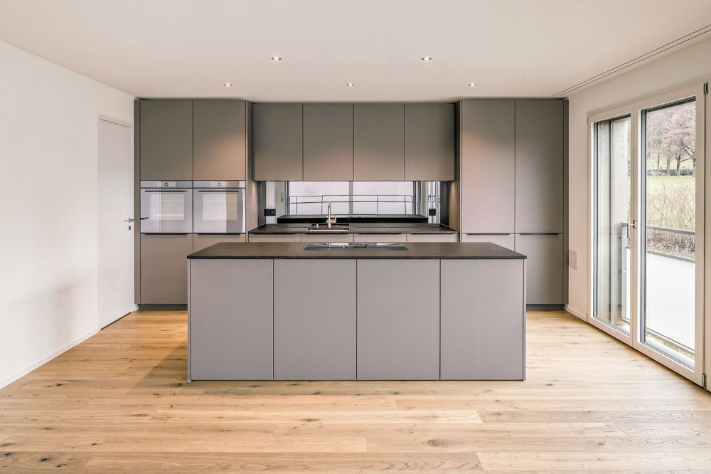 Letzte 4.5-Zimmer-Neubau-Wohnung im Obergeschoss mit Balkon an der Schloss-Strasse 37, Oberdiessbach - Bild 2